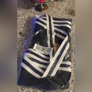 Victoria’s Secret bag
